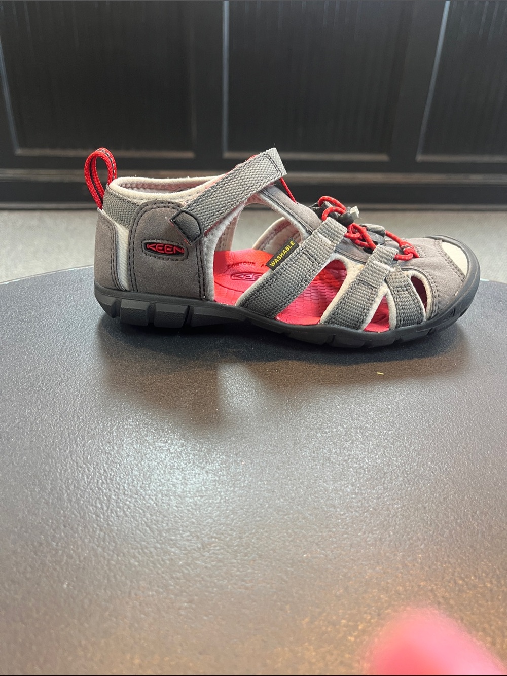 BRAND NEW Keen Kids Grey and Red Closed-Toe Sport Sandal